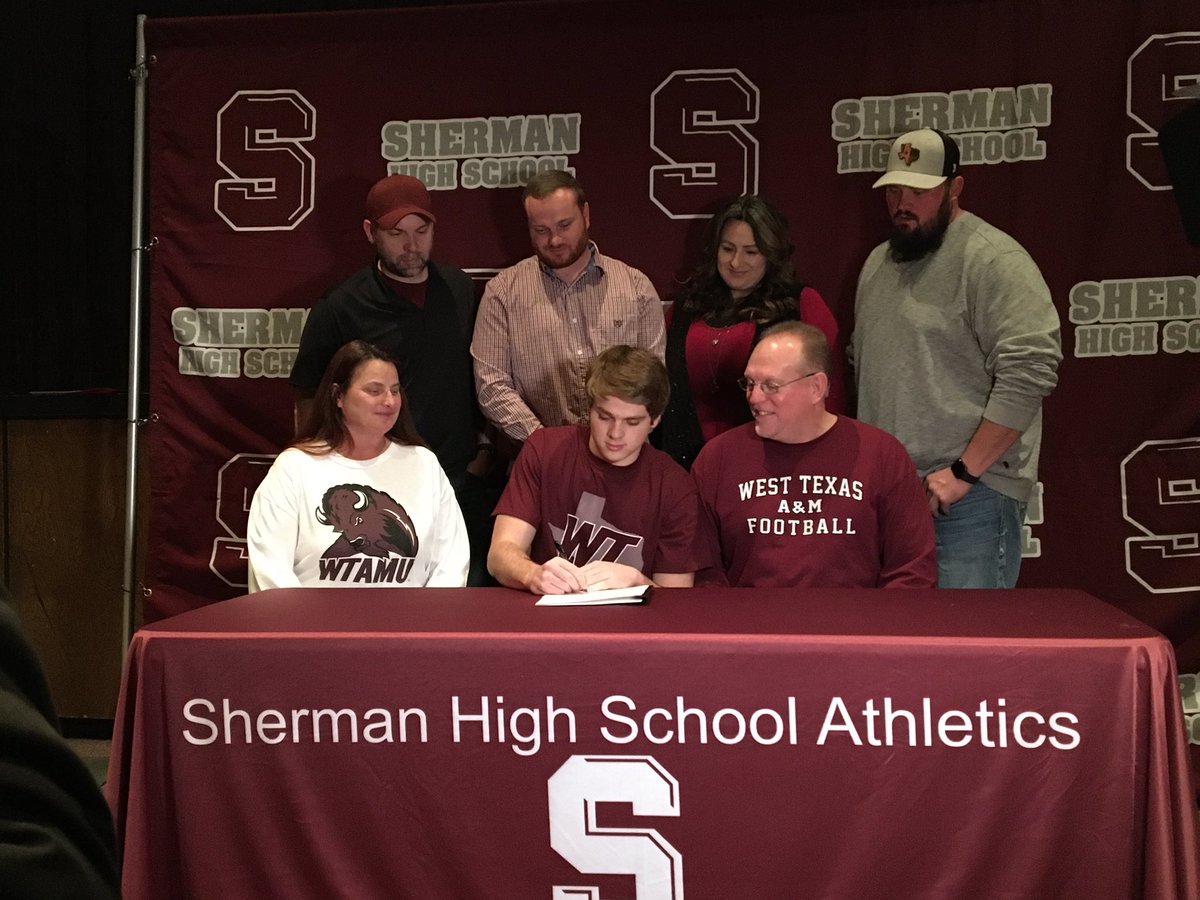 gsmitty02's tweet photo. I am officially a Buff!! Thank you to everyone who came today and showed support! Love all of you!! #NationalSigningDay #RollDamnBuffs https://t.co/1W5WGQUPu0