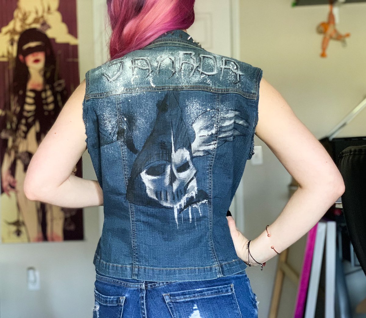 steamoto's tweet image. Making #customvests is a fun creative outlet for me. A year ago, I made this @seiyasanada spiked &amp;amp; studded vest (with an unpictured matching @151012EVIL one for my friend) when we went to my first live wrestling show. It was great, &amp;amp; they won their match, if you’re wondering.