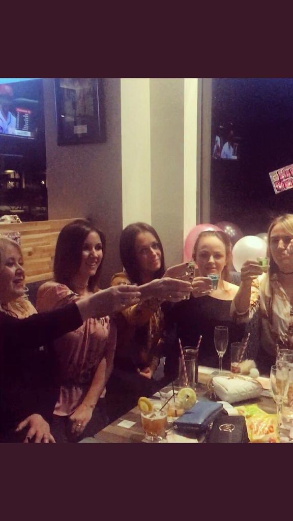 BlueBambooBar's tweet photo. Situated in the beautifully #picturesque @GloucesterDocks, #bluebamboo is the perfect venue any night if the week! Great beers and cider, candyloss prosecco and cocktails! #wdyt #gloshour #RTglos #Gloucester #LocalBusiness https://t.co/CDY8CvwECA