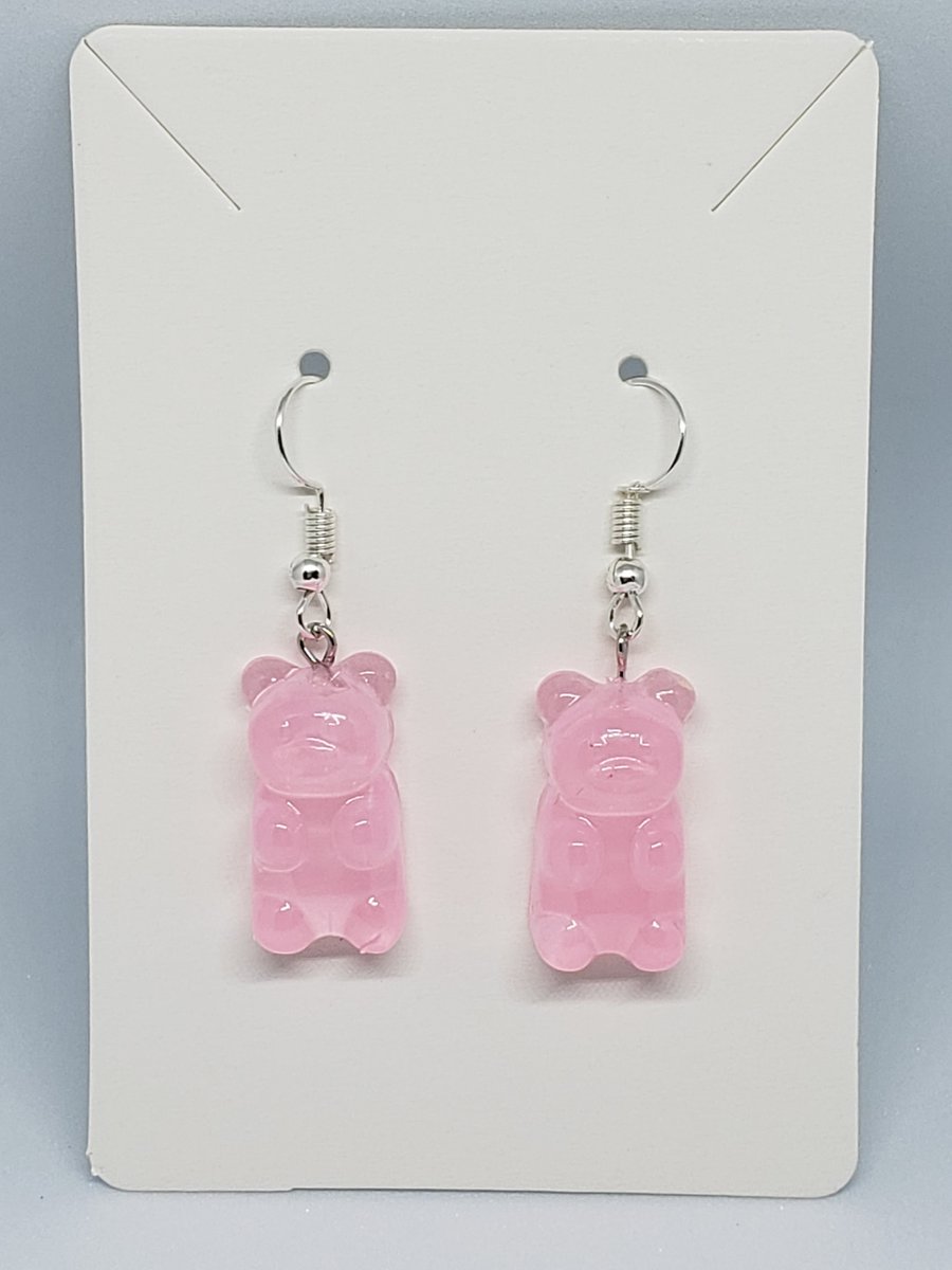 unboxing_jess's tweet photo. Just in time for #ValentineDay2020 ! Gummy Bear Earrings are now available in my #etsy store! They would make a cute gift! https://t.co/Pw60JtXYLX https://t.co/uR4p5ZOVhG