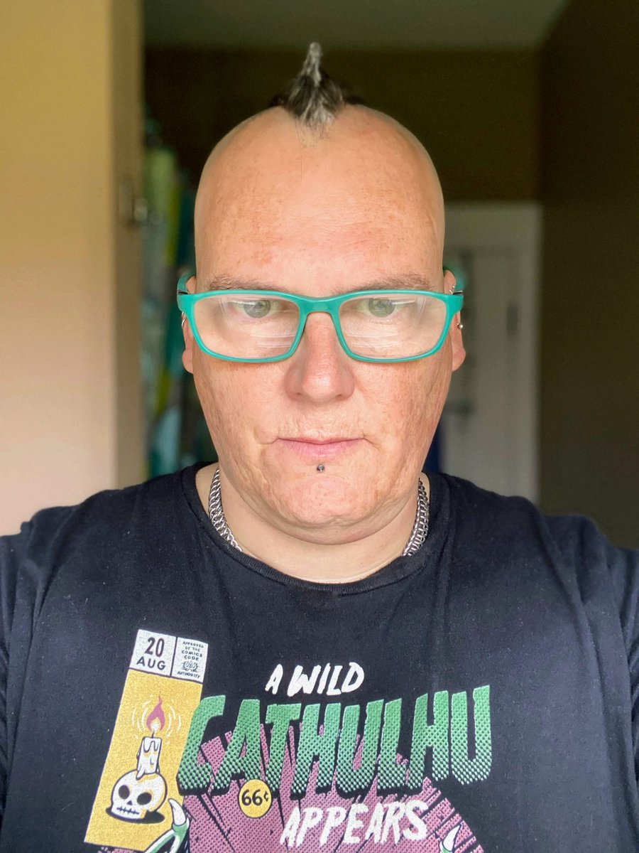 tnkgrl's tweet photo. Elder #punk #butch :) A self #portrait... I was doing my weekly head shave with a safety blade (as one does) when I noticed the shaving cream was spiking my hair up! #selfie #cthulhu 📷 #iPhone11 #Snapseed https://t.co/bc5pnEgrjG