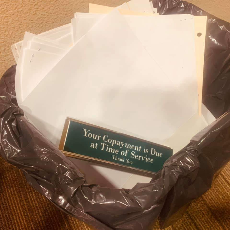 FamMatters_DPC's tweet image. We don't charge copays.  Ever.
(This placard went in the trash when we left the big health systems)

#DPC
#PredictablePricing
#PriceTransparency
#Affordable
#NoMiddleman
#SoMeDocs