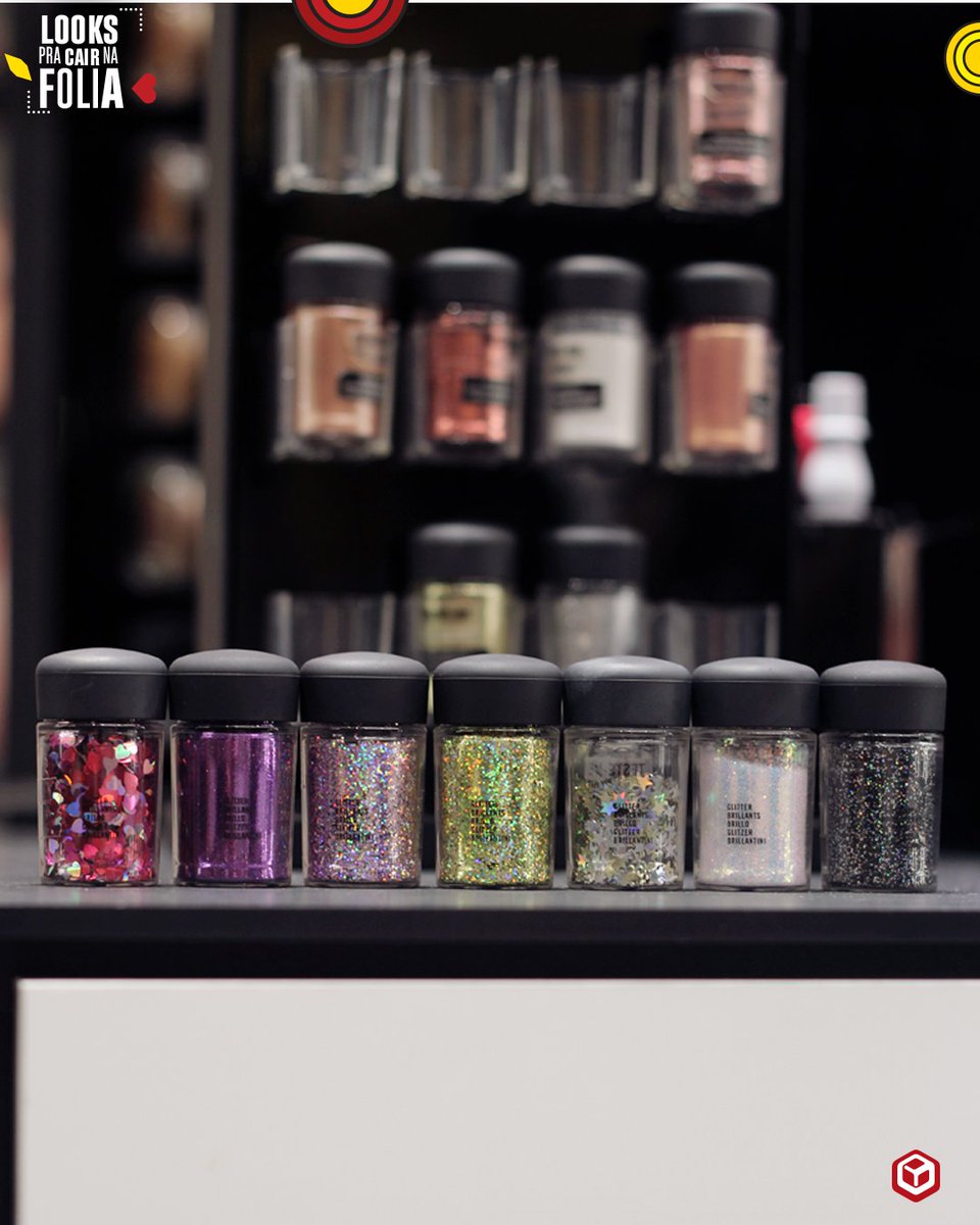 Se é brilho extremo que você quer, então tomar os glitters maravilhosos da MAC! 🤩 

Todas as opções de cores criam um efeito cintilante de qualidade no rosto, na pele ou nos cabelos. ✨ #CarnavalSR #carnaval #ModaSR #moda