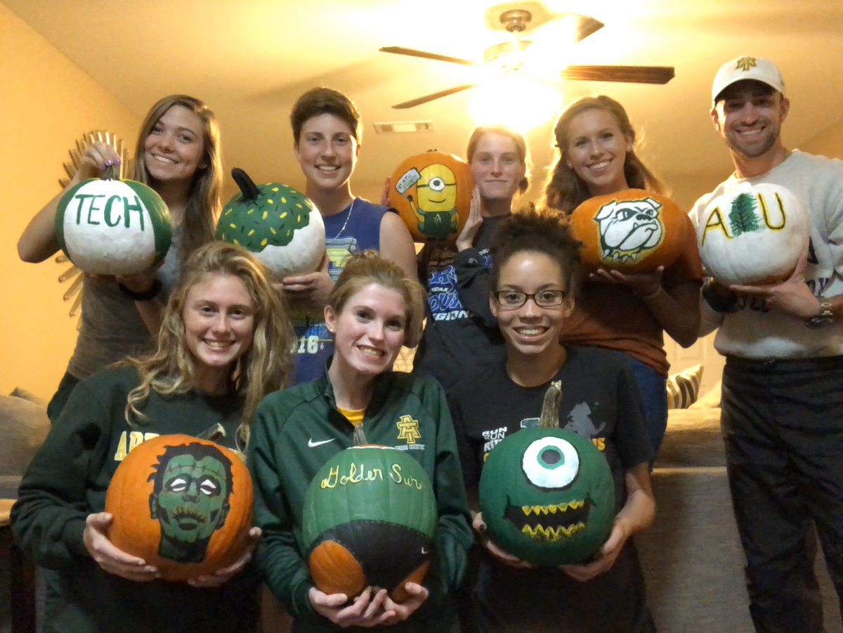 ATU_XCTF's tweet photo. Happy National girls and women in sports day! #NationalGirlsAndWomenInSportsDay https://t.co/Rlv4RK9aBT