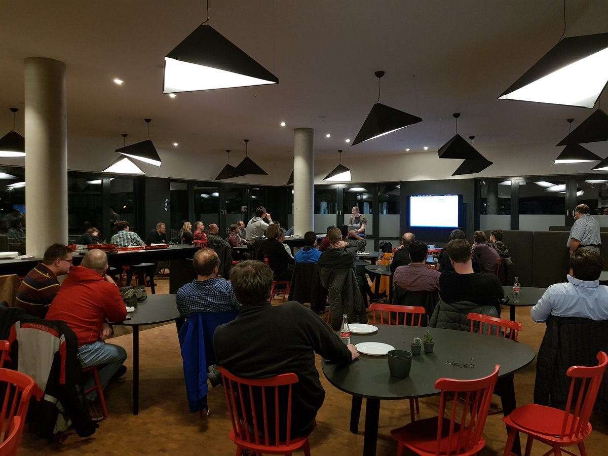 Es war mal wieder ein interessanter Vortrag bei dem .NET Meetup in #Dortmund mit <a href="/SchmagaHimself/">Sebastian Kleinschmager</a>. Vielen Dank.

#networking #technology #meetup #dotnetcore