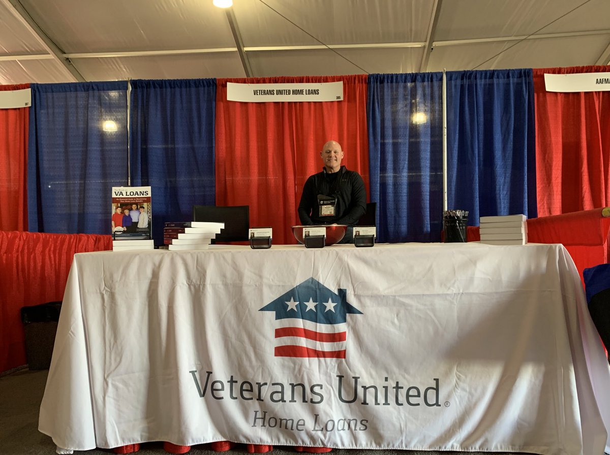 pjteswan's tweet photo. The team just finished set up at #MarineWest2020 Stop by booth #305 this week to chat with SMMC Barrett and learn about your VA benefit! #Marine #SemperFidelis #VABenefit ❤️🇺🇸💛 https://t.co/kpGDHp3e5I