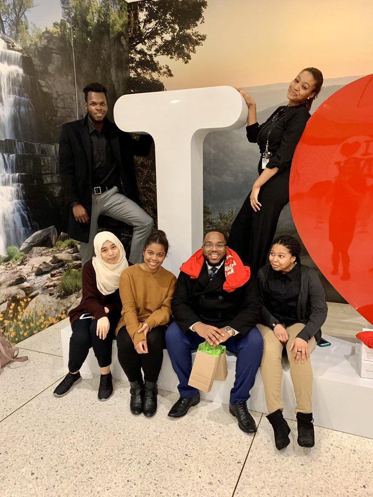 jlcuthbertson's tweet photo. We can’t say our student smoke-free advocates don’t have a good time while doing important work ⚡️💜 https://t.co/w0WJt5WoGh