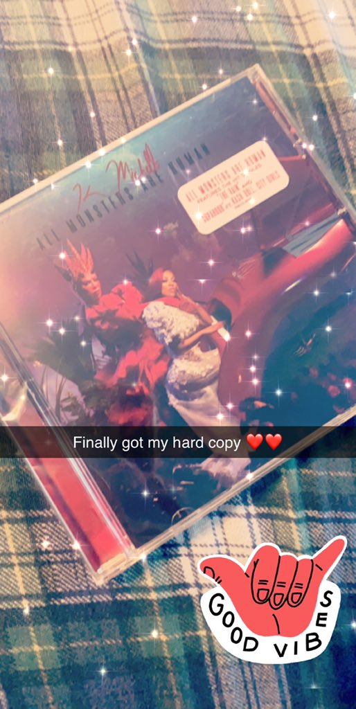 Wfred23's tweet photo. My hard copy finally came in the mail!! @kmichelle  I love this album sooo much 😭❤️🔥 https://t.co/AaYfKeslSm