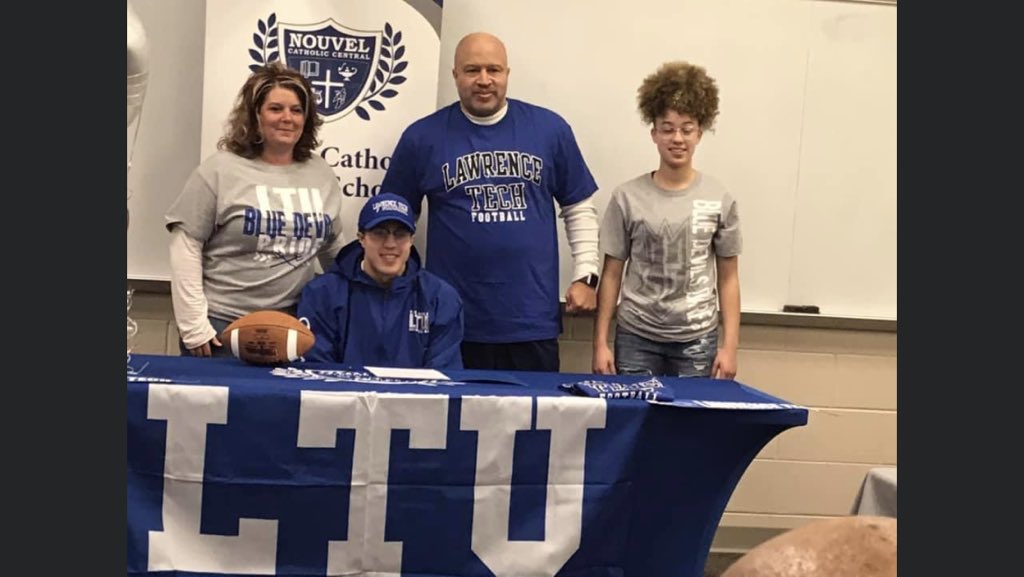 MitchellZaiden's tweet photo. Extremely excited to be a Blue Devil 🔱 @LTU_FB.  24 🔒Down https://t.co/RSqYdsARKT