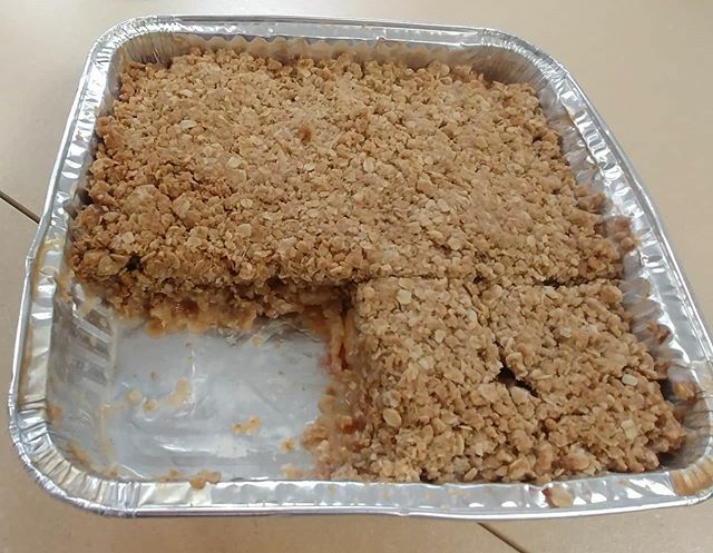RAM_ENG_Inc's tweet image. People always ask us why RAM's office is out in La Salle....5 minute drive past the Permimeter.....I can answer it with one word COMMUNITY!!!! You won't find a neighbour giving away a freshly baked apple crisp in the city.  Thank you Val.....We love our … ift.tt/2S32srC