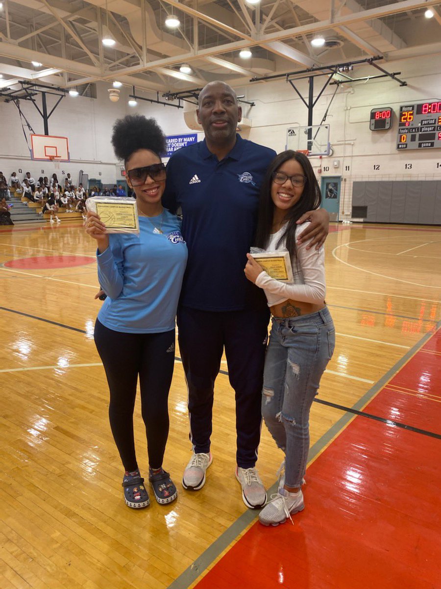 The Storm Is Coming 🌩 (@canarisembball) on Twitter photo 