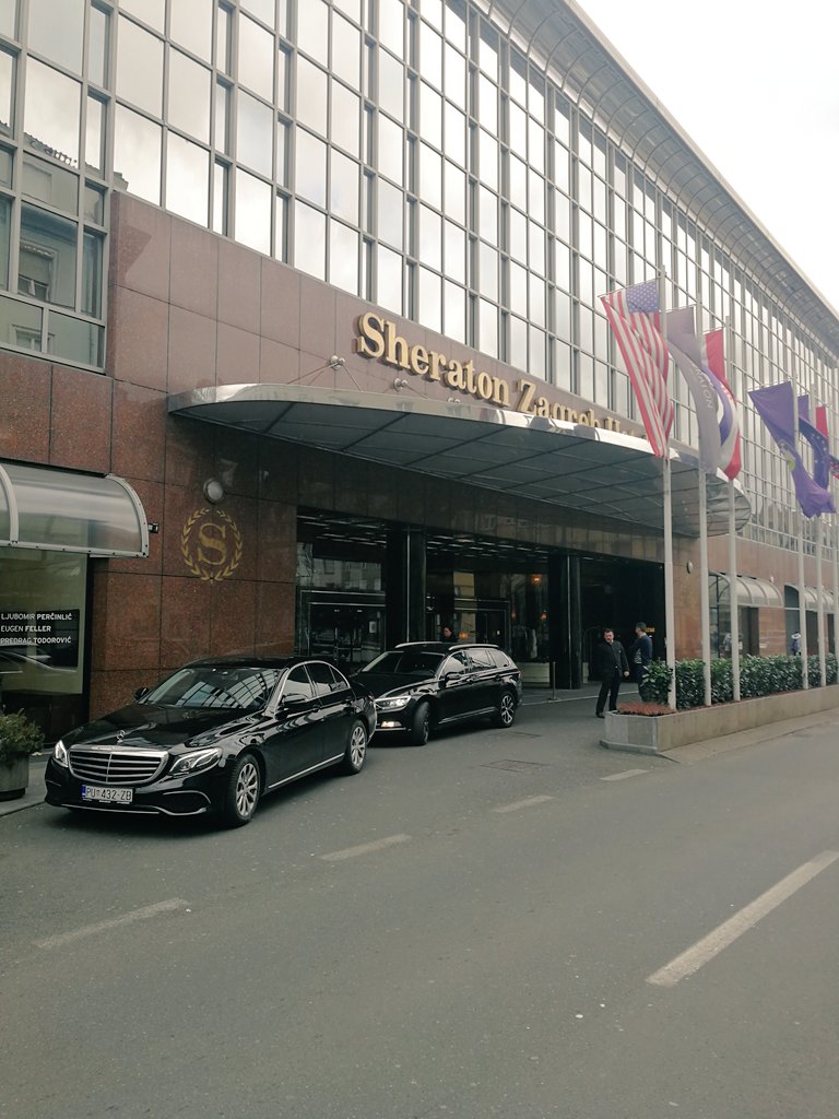 MB_TRAVEL_EU's tweet photo. Chauffeur service in Croatia 🇭🇷
Private transfers and tours!
Book your ride on time!
#Croatia #croatie #croazia #hrvatska #kroatie #kroatia #zagreb #zagrebairport #sheratonzagreb #sheratonhotel #luxurytravel #europetrip #privatetour #privatetrip #vipservice https://t.co/MPGFpcsjJU