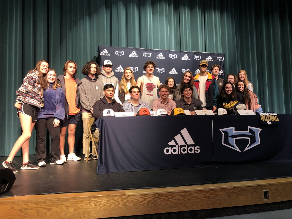 sullivanboysmom's tweet image. Beyond proud of @AntSullivan13 !  So excited for his signing day to play at Roanoke! Way to go Anthony!