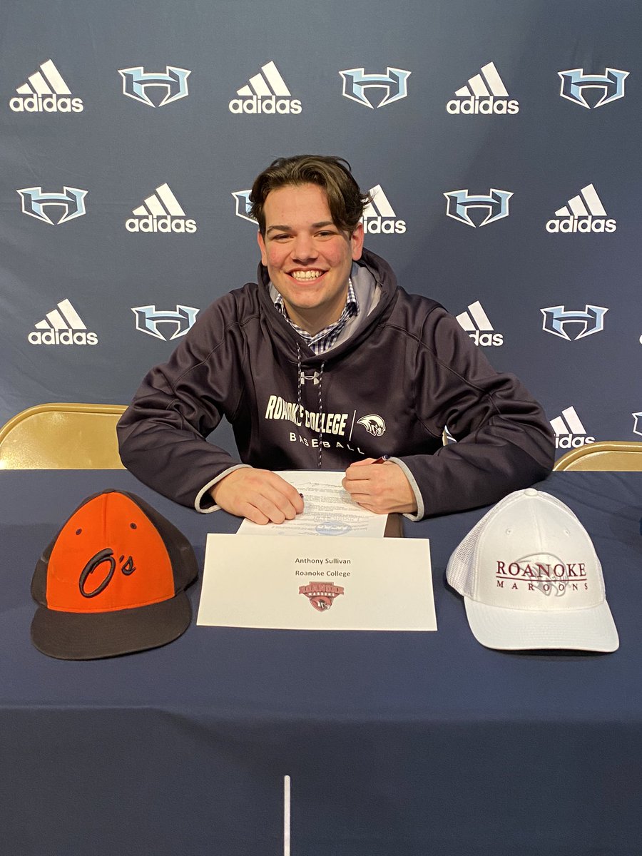 sullivanboysmom's tweet image. Beyond proud of @AntSullivan13 !  So excited for his signing day to play at Roanoke! Way to go Anthony!