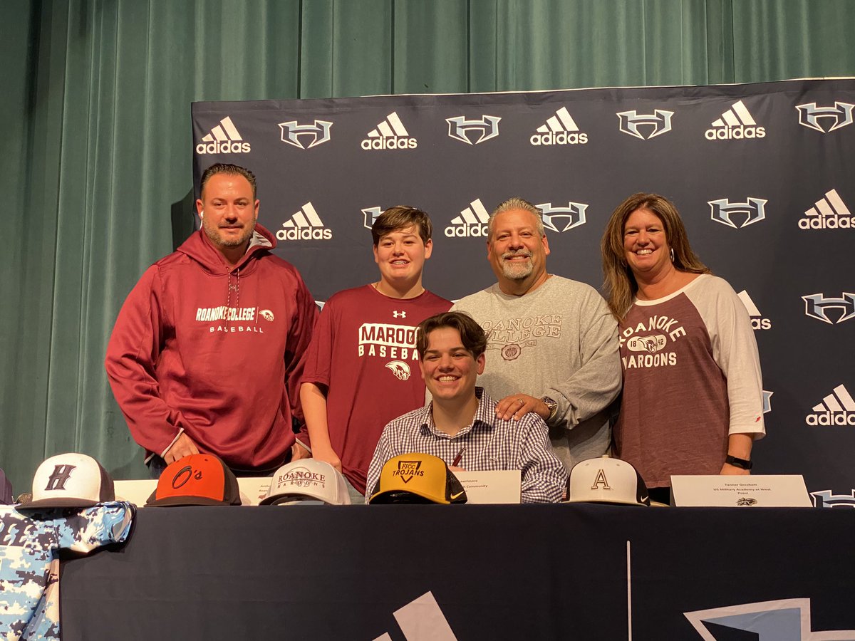 sullivanboysmom's tweet image. Beyond proud of @AntSullivan13 !  So excited for his signing day to play at Roanoke! Way to go Anthony!