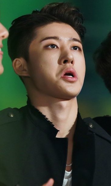 hanbabii's tweet photo. I miss this dork 🥺 #BoldForHanbin https://t.co/WYIXc2cwie