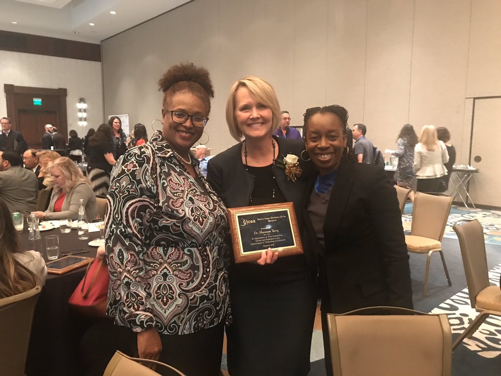 DHLibraryStax's tweet photo. Congratulations again @sdterry745 - TCEA Admin of the year!!! Your visionary leadership and inclusiveness will always shine! @DISD_Libraries https://t.co/pCKpS5sdh6