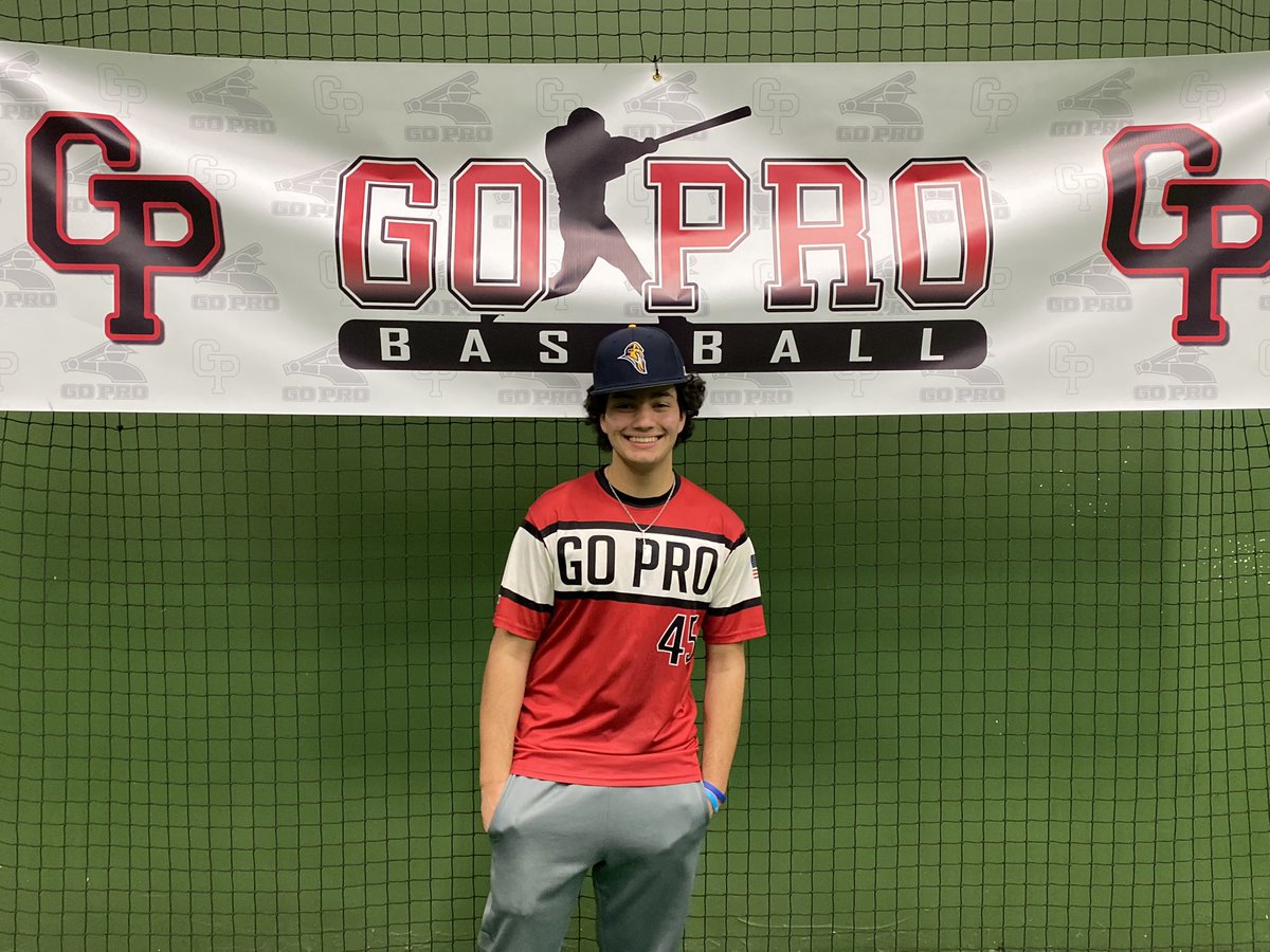 gopro_ball's tweet photo. Joe Morgano signs NLI to
Augustana College!!
Outstanding job!!! Proud to see you continue playing!! Excited to hear about you at the next level!! #GoProTrained #GoProBall @Joe_Morg45 https://t.co/d7mzGC99Py