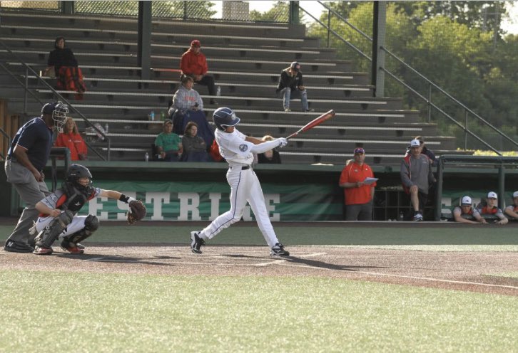 teobanks_42's tweet photo. Thankful and Blessed to be given the opportunity to further my academic and baseball career at Tulane University! #Rollwave🌊🏄🏾‍♂️ https://t.co/WgusdSvE2O