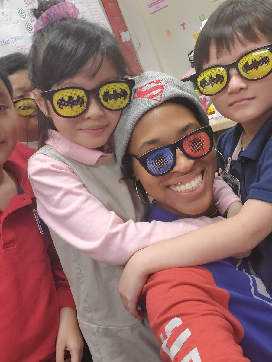 AmandaMaterre's tweet photo. Superhero Day with my Avengers!! They are fierce and ready to make an impact #aliefisd #martinmustangs #avengers @Marvel @DCComics https://t.co/FhKUV6vUrK