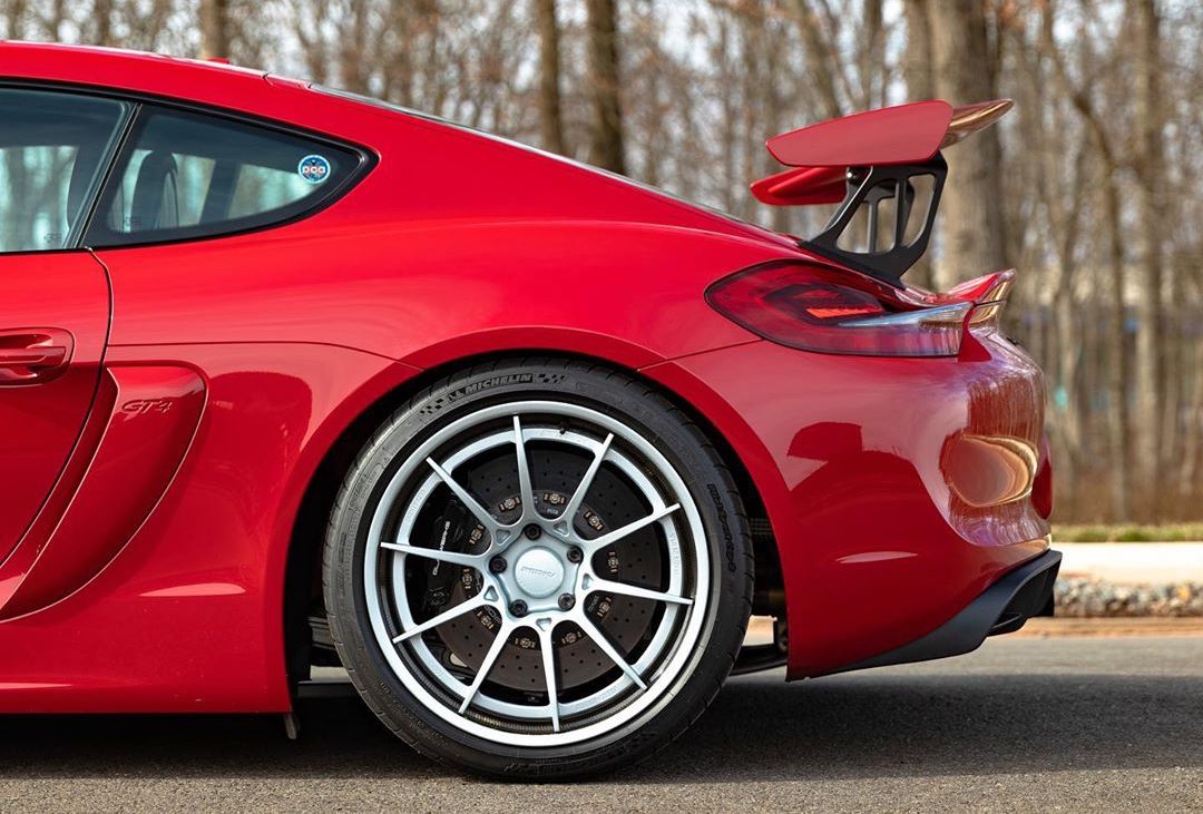 ForgelineWheels's tweet photo. And the trumpets they go? Forrest’s #porsche #cayman #gt4 on #forgeline #carbonforged #CF205 is music on wheels! https://t.co/ZJjT5I6ptN https://t.co/y343urVtoO