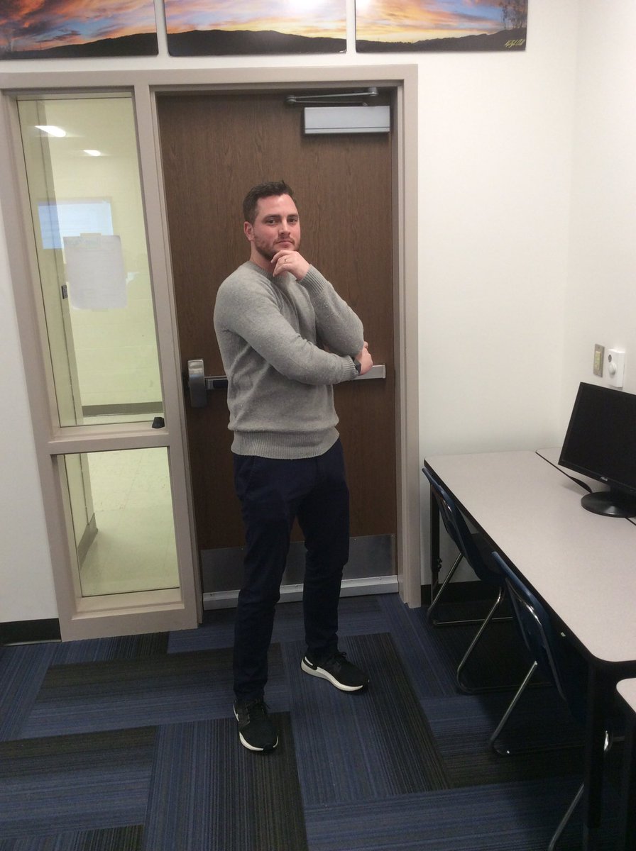 fbla_malcolm's tweet photo. On this National FBLA Advisor day, we want to give a shoutout to our AWESOME FBLA Advisor @MrArnoldBusEd!
Thank you for everything you do!
#MalcolmClippers https://t.co/uaeiYY1xi9