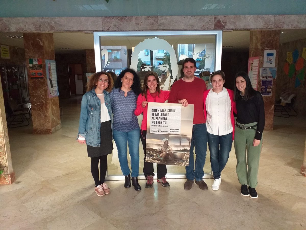 MaristaBadPast's tweet photo. Mucha vida y movimiento en esta semana de Manos Unidas con lema "Quien más sufre el maltrato al planeta, no eres tú" Lunes, reunión de delegadas Montagne, martes reunión de acompañantes del PES. #AhoraMaristas @MaristasBadajoz @MaristasMedit @gvxbadajoz @SoliMaristasMed #10tobe https://t.co/n6gFTvcF2W