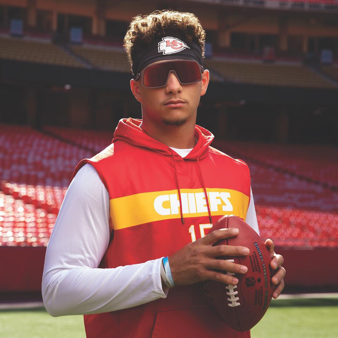 oakley sunglasses patrick mahomes