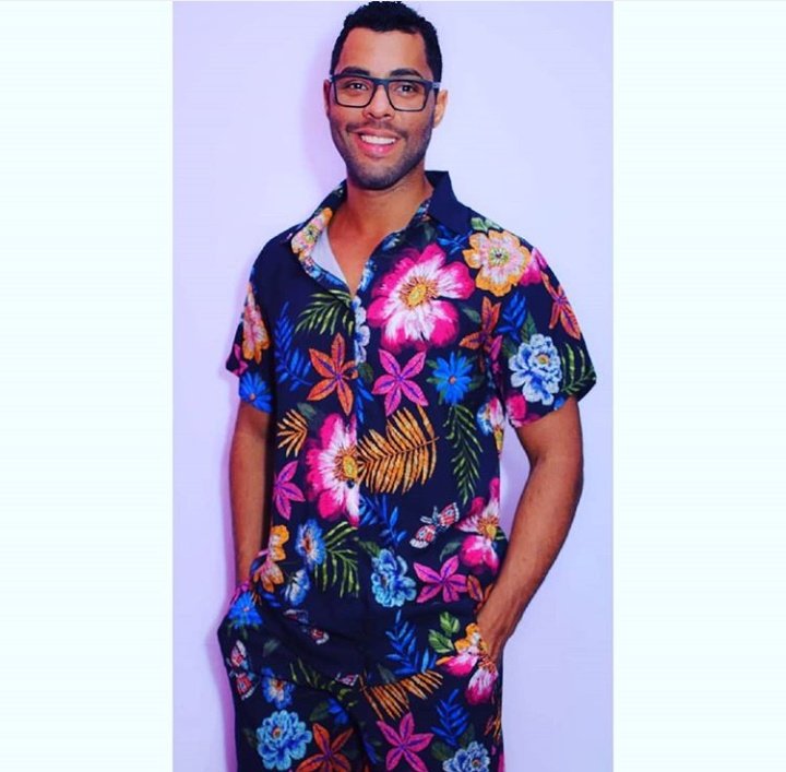 aphrontt's tweet photo. Camisa Visc Floral E Borboletas // Short Visc Floral E Borboletas
#moda #modamasculina #roupas #camisamasculina #camisaestampada #shortmasculino #shortestampado #conjuntomasculino #mywish #conjuntoestampado https://t.co/dDrZSx8kA2