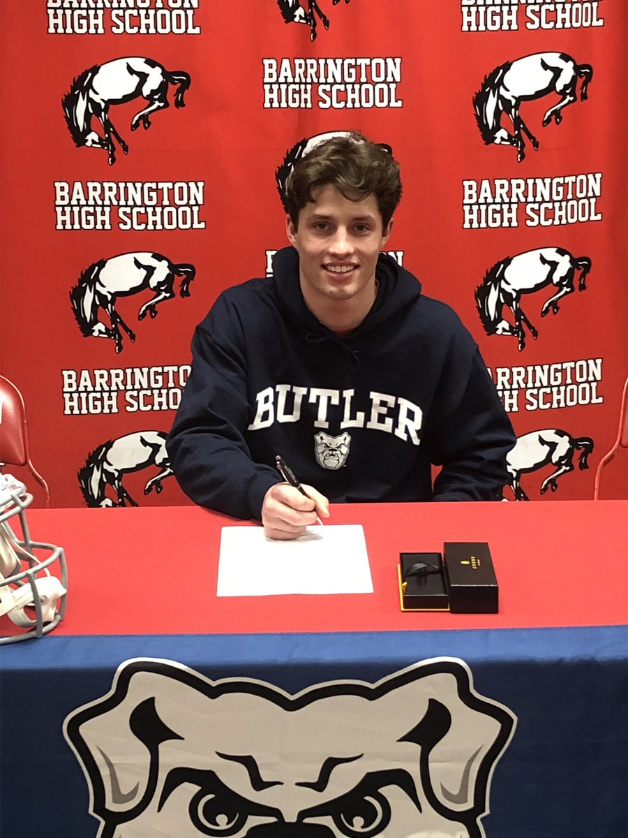 BHS220Athletics's tweet photo. Congratulations to Lucas Kozlowski on signing his NLI to play football at Butler University next year. 
#Barringtonathletics @dhpreps @BarringtonHS220 @238_studios  @butlerbulldogs @barrington220 https://t.co/OmXCB0dCrP