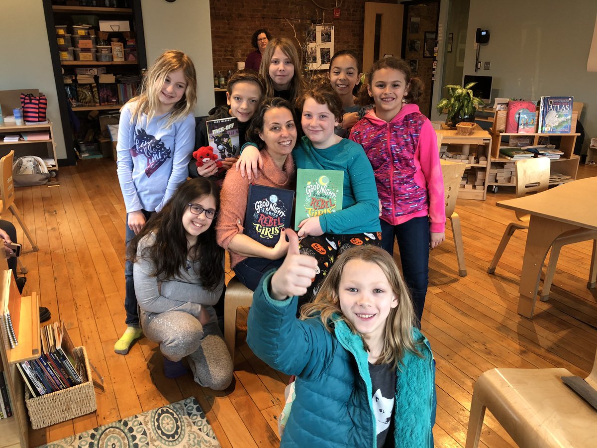 VoyagersLower's tweet photo. Thank you to our guests today for World Read Aloud Day! Our students were inspired by stories about strong figures in history such as Jane Goodall and Oprah Winfrey, and they listened to classic tales with important themes! #VoyagersRead #VoyagersCulture https://t.co/v9FS4wiVK6
