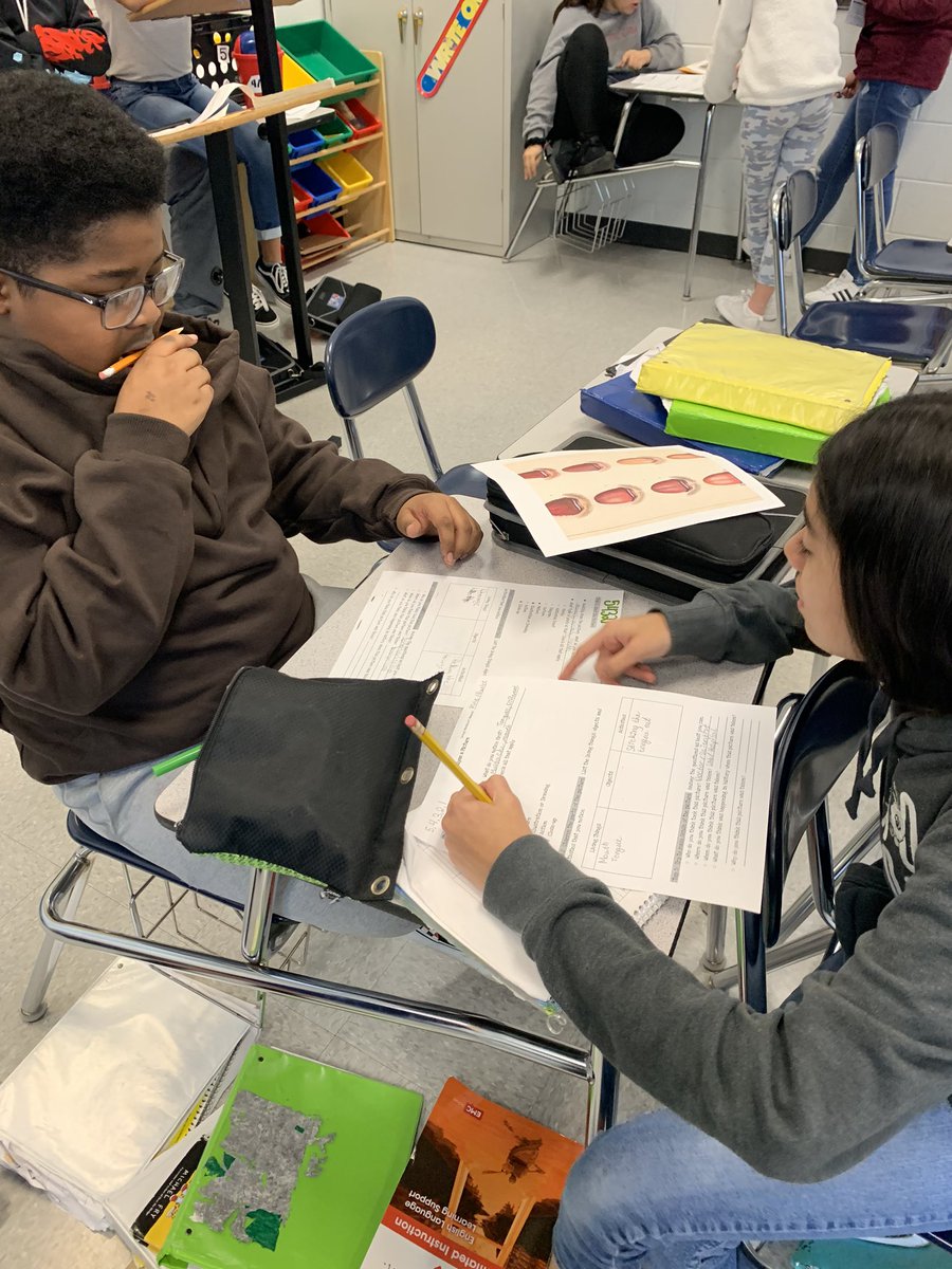 ShellLeighvt's tweet photo. Total engagement today as Ss examine and analyze interesting (yet slightly disturbing) primary source images preparing to read Fever 1793.  @ABMSPrincipal @fcpsk12 @halseanderson https://t.co/e65XQCovef