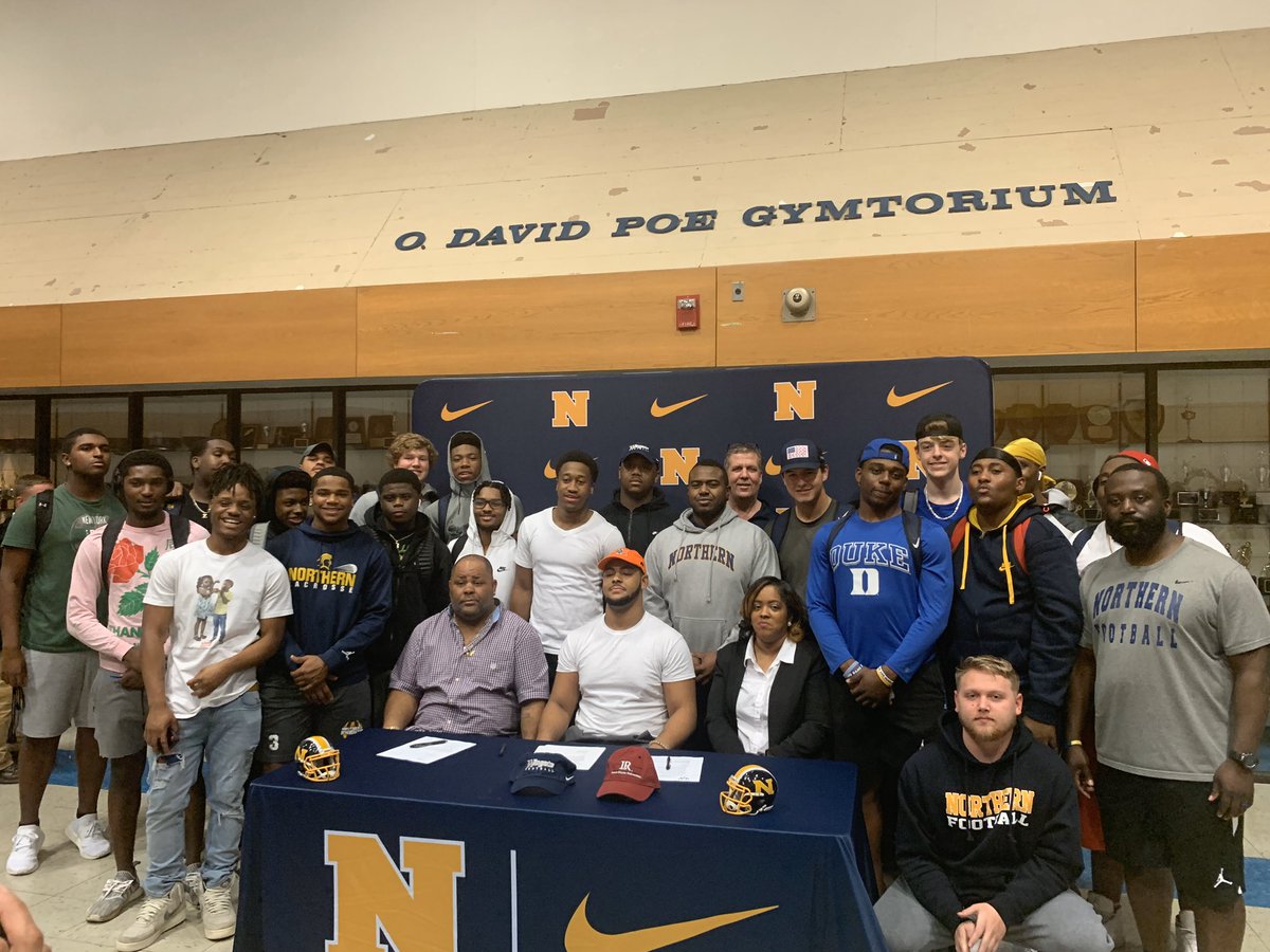 john_hammett's tweet photo. Jaden Taylor signs a full scholarship to play Division I football at Mercer! https://t.co/4WgOutlBrU