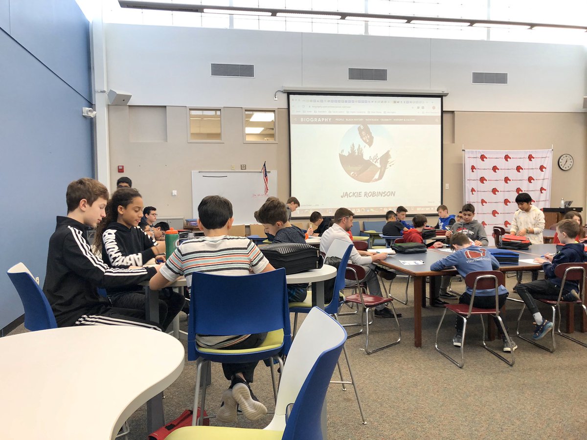LmcStation220's tweet photo. In honor of #BlackHistoryMonth, we have activities planned all month long! Today, 7th grade Colt Time paid tribute to #JackieRobinson with a collaboration poster. @StationMS220 @povcorriveau @MLB #bsd220 https://t.co/tCpv0aoPAC