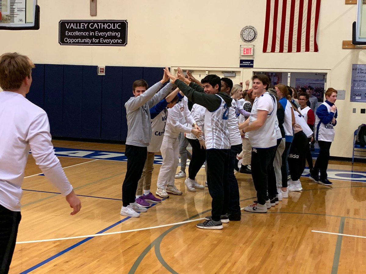 vcvaliants's tweet photo. Awesome day celebrating our @_ValleyCatholic Jv2 White team! Congrats to coaches & players on an outstanding season of growth! Thanks to everyone who came out today to support our team! #WeAreVC #beingValiant https://t.co/Aihnnbm37G