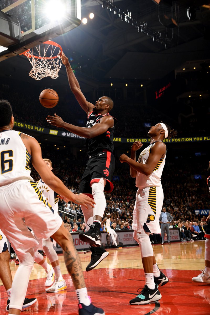 NBACanada's tweet photo. The @Raptors notch their 12th consecutive WIN as they top @Pacers 119-118!
⠀
Kyle Lowry: 32 PTS, 10 AST, 8 REB
Serge Ibaka: 30 PTS, 7 REB, 3 AST
Pascal Siakam: 25 PTS, 9 REB, 3 STL
Terence Davis: 11 PTS, 3 3PT
Fred VanVleet: 10 PTS, 7 AST, 3 STL https://t.co/jK2JXazis4