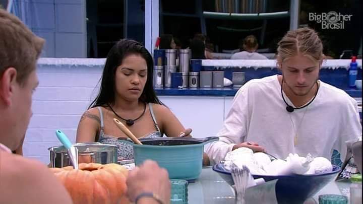blondeamargo's tweet photo. Caim com raiva de Abel #BBB200 https://t.co/McCsdxDNv4