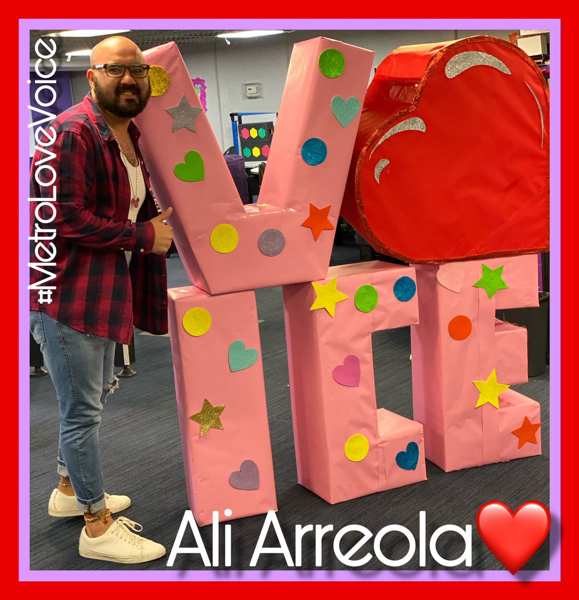 SiteTijuana's tweet photo. Ali &amp; Ivan are spreading L❤️VE for our customers at Tijuana•SITE💜 They got VOICE! #metrolove #WeAreMetro #MadePurple @Greg_MPCS @torresjoel123 @jayndallas55 @RunJRJ262 @Josie_MPCS @Norris_MPCS @TJ_Quality @May_AOY2019 @Jose_AOY2019 https://t.co/cAq1GQ1vsJ