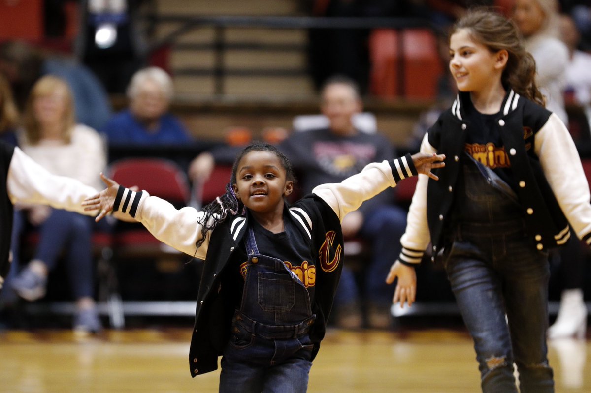 CavsEntertain's tweet photo. It’s National Girls and Women in Sports Day!! We are lucky to have some of the BEST female athletes around! 💪 PC: @workingguyphoto @AJcanonman #Cavs #theminis #StarSquad #WineAndGoldies #SlamSquad #NoLimits #NBA #BeTheFight #NGWSD https://t.co/9wMmzCeLKq