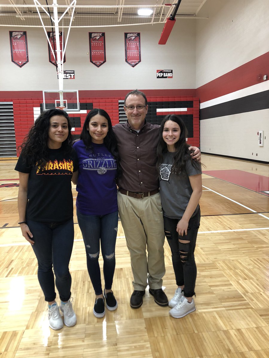 Congratulations to Reyna Meraz (Pratt Community College), Nayeli Reveles (Butler Community College), and Mallory Stegman (Emporia State University) for signing to play collegiate soccer next fall.  So proud of you ladies!