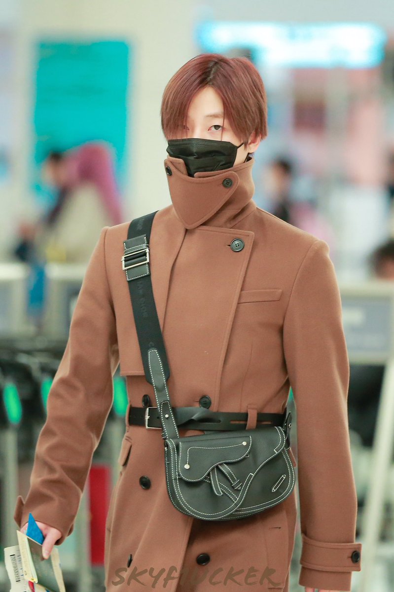 #iKON  #jinhwan #JINHWAN #진환 #김진환 #ジナン #i_DECIDE  #iKON_iDECIDE  #뛰어들게 
시간이 참 빠르군요~
내일 jinhwan-Day🥳