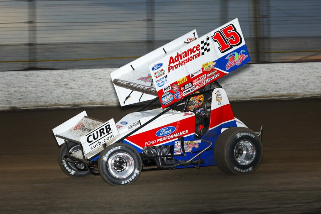 TonyStewart_Rcg's tweet photo. Welcome to the family, @AdvanceAuto @Carquest @TECHNETpros &amp; #AdvanceProfessional 

#FLinFeb 

📸 @rkfphoto98 https://t.co/I5GXL6OMlV
