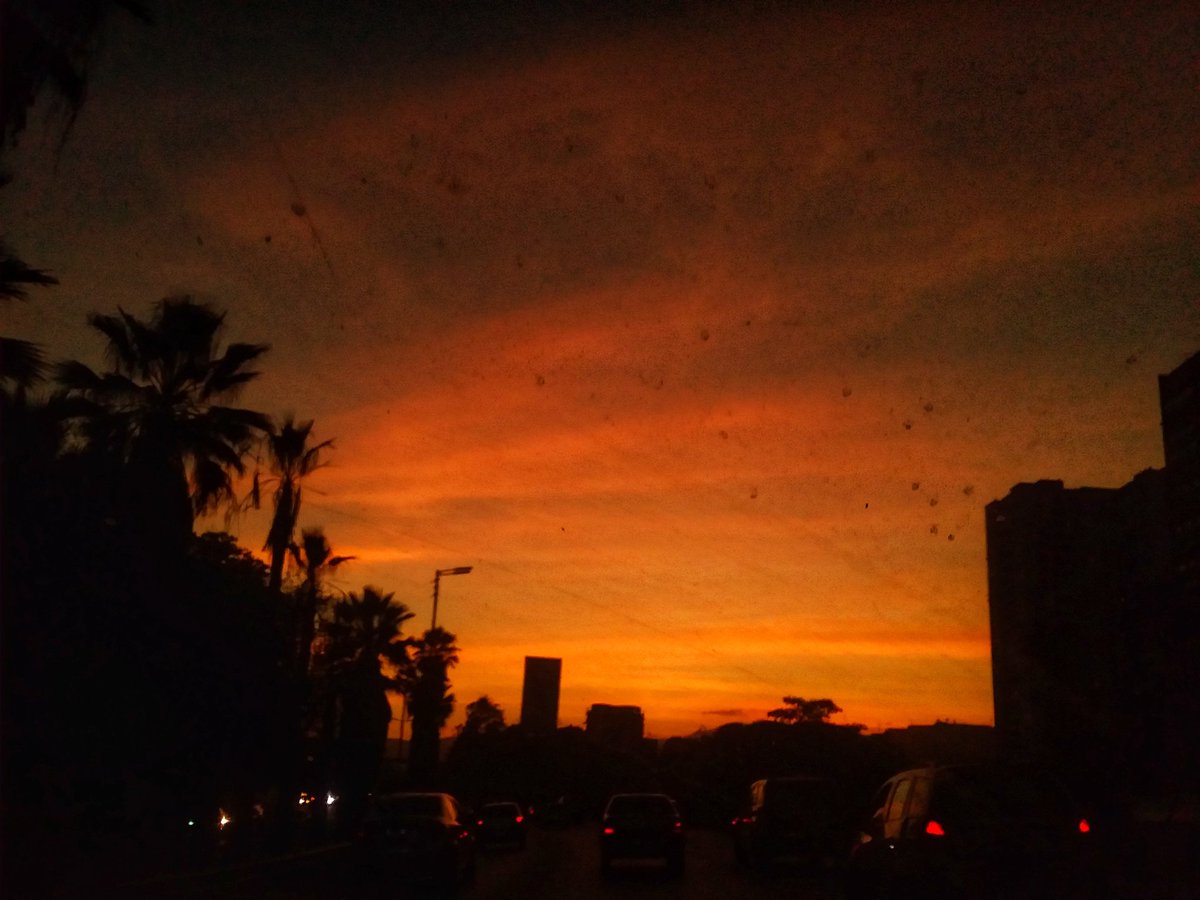 jenniferlanz's tweet photo. Que atardecer tan explosivo ❤️
#FotoJenniferLanz
#ComparteLoBonito
#05Feb2020 https://t.co/707f1UsHlY