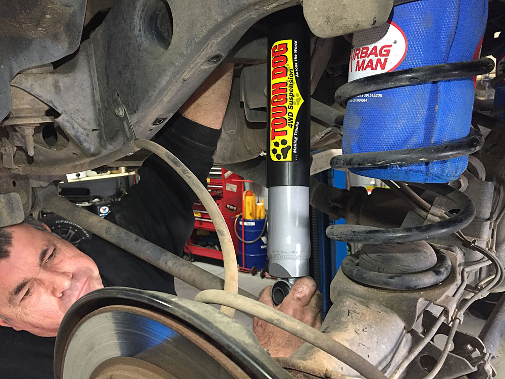 4WD1dotcom's tweet photo. [ANOTHER ONE!!] 

To get your own, phone: 1300 004 931 or email sales@4wd1.com #toughdogsuspension #toyota #landcruiser #landcruiser200 #4wd1 #airbags #airbagsuspension #airbagman #4x4 #4wd #outback #outbackaustralia #offroad #offroading https://t.co/nJu43iRkKq