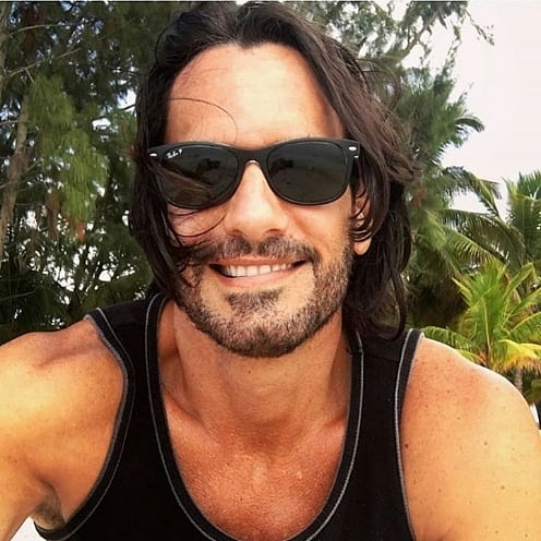 mcimarroforever's tweet photo. "Um abraço de esperança, um desejo de paz, um carinho na alma! Uma noite abençoada, gratidão no coração, serenando a alma... bons sonhos @mariocimarro e toda essa gente linda "♥️.
:
#follow4followback #f4ff #followforlike #folowme #followers #likesforlikesback #love #like4likes https://t.co/F8im65TfTC
