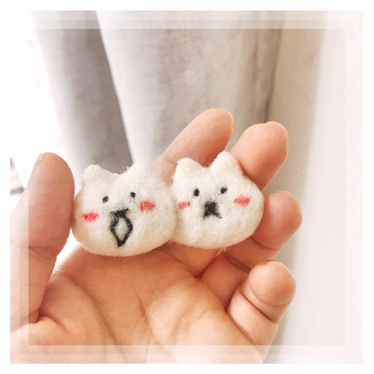 UNOKINOKI's tweet photo. モコモコバッジの写真。
フォロワーさんが作ってくれました。
激カワです😺😺 https://t.co/ocmubGF1ET