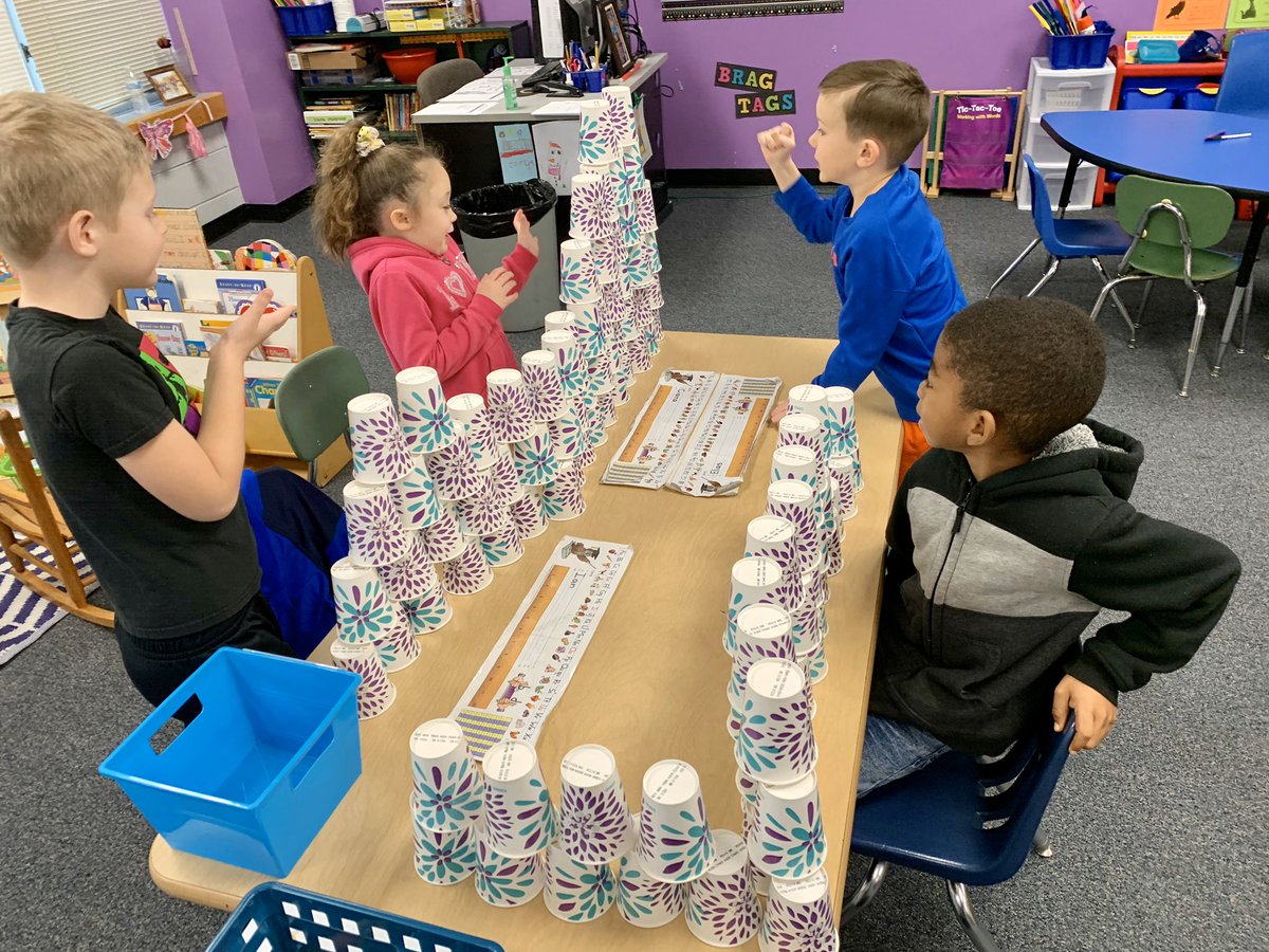 SusanAlford316's tweet photo. 100 cups for 💯 days of school on Friday! #LMESSaySomething https://t.co/w3Im7e6Llo