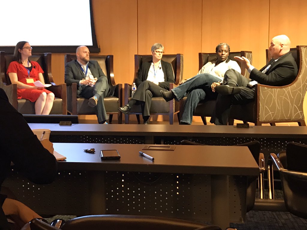 susannahwlee's tweet photo. Engaging discussion with @jlesandr and other leaders regarding the challenges and opportunities associated with creating and expanding a clinical ethics program! #evolvingclinicalethics   #unconference2020 https://t.co/nfoN27xTHD