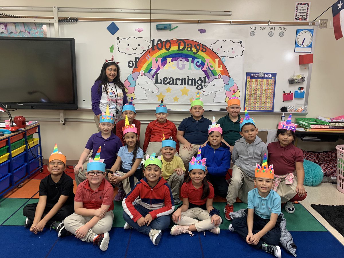 lmgonzalez_lisa's tweet photo. Celebrating 100 days of school with my homeroom! ๐ฆโ 100 days of MAGICAL learning!โ #MarcellaAddsValue #100thDayOfSchool @edwards_demedia @nparedes2000 https://t.co/xGNnlPzpN0