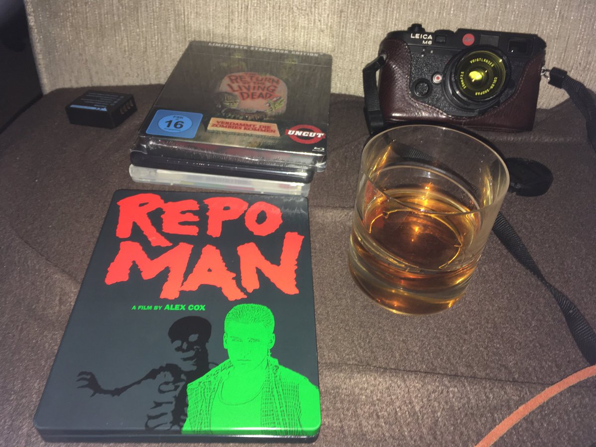 Krycek_Facility's tweet photo. #NowWatching REPO MAN (#AlexCox, 1984) via ⁦@Eurekavideo⁩’s #Bluray, w/a hearty glass of Woodford Reserve for accompaniment  #movies #punkcinema #harrydeanstanton https://t.co/jdUFFzhYZ7